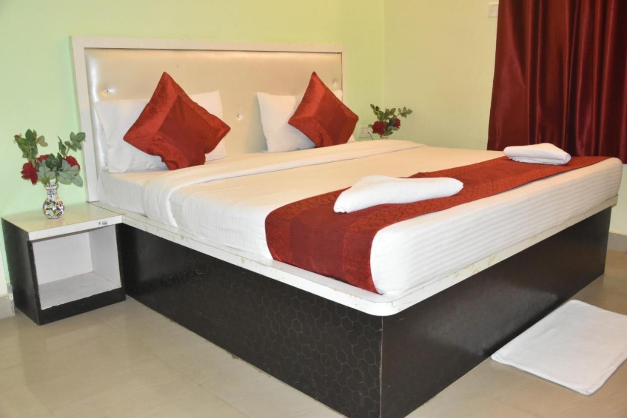 Hotel Yug Residency Varanasi Exterior foto